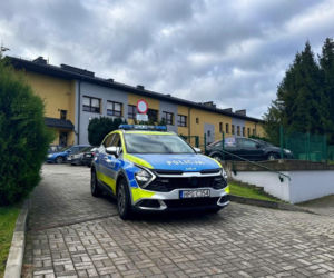 12-latek wyciągnął nóż i groził koledze! Niepokojący incydent przed szkołą podstawową