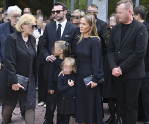Tak pożegnały Jana Frycza córka i wnuczka. Trudno się nie rozpłakać