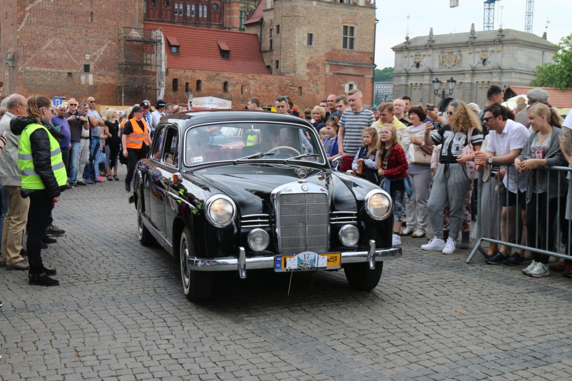 XV Zlot Zabytkowych Mercedesów StarDrive Poland 2016