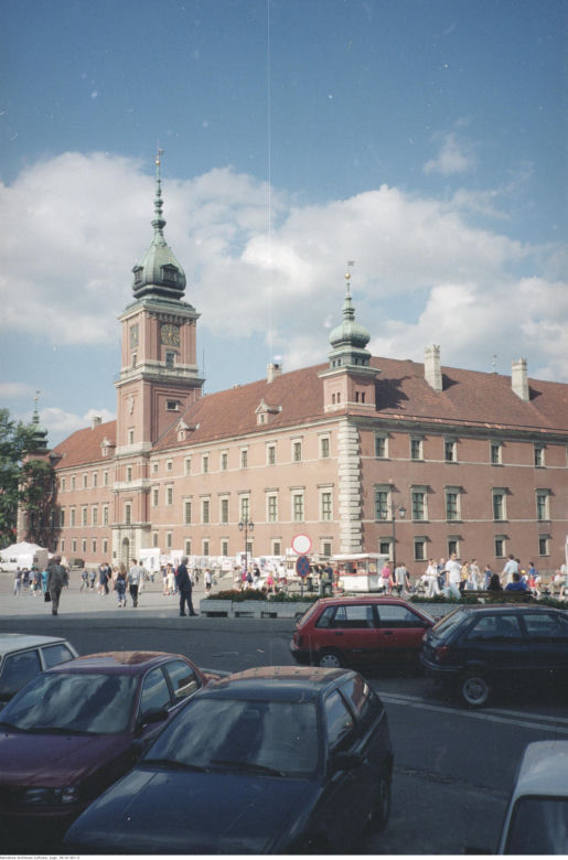 Warszawa z lat 90. Nie uwierzysz, że tak wyglądała stolica 25 lat temu	