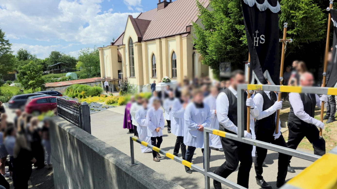 Pogrzeb 14-letniej Julii, która zginęła w pożarze