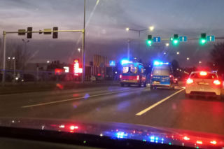 Było czerwone. Potrącenie kierującego hulajnogą w Lesznie