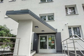Ewakuacja akademika w Gliwicach. 250 osób musiało wyjść z budynku, bo student przypalił kolację