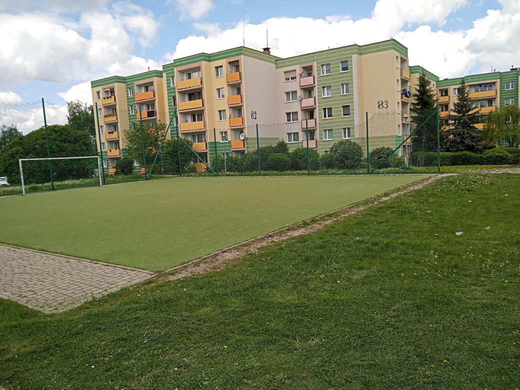 Pół boiska w Kielcach