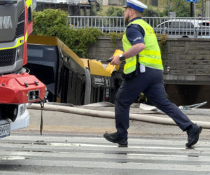 Autobus miejski wjechał w przejście podziemne przy Dworcu Zachodnim