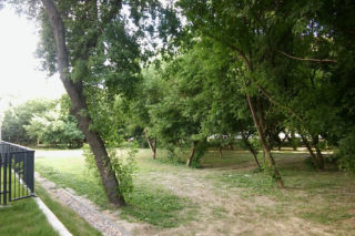 Park czy hospicjum? Mieszkańcy Gocławia walczą z parafią [AUDIO]