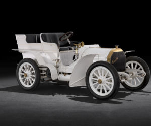 Nazwa Mercedes obchodzi 120 lat