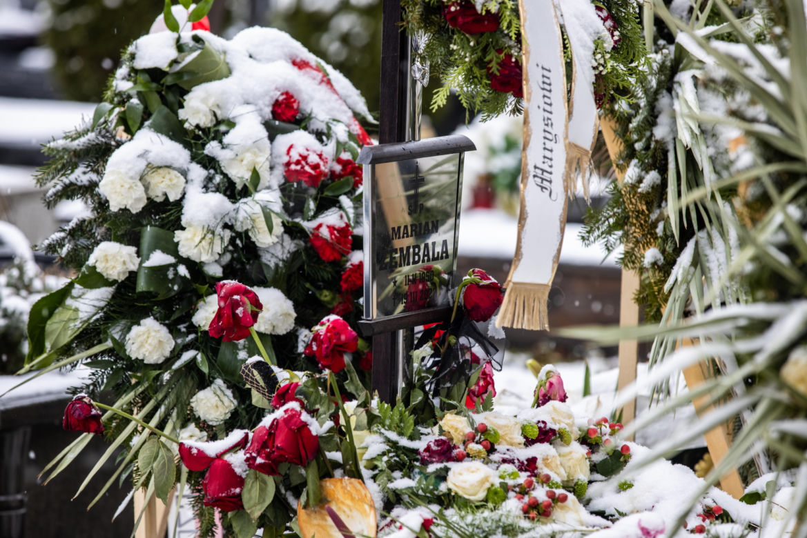 Grób Mariana Zembali tydzień po pogrzebie. Ten obraz chwyta za serce 