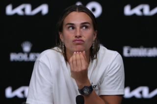 Aryna Sabalenka kontuzjowana! Rezygnuje z gry, Idze Świątek ubyła wielka rywalka!