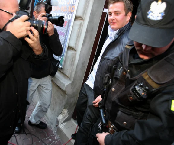 Dawid Bratko wymknął się śledczym. „Król dopalaczy” nadal nie trafił  za kraty