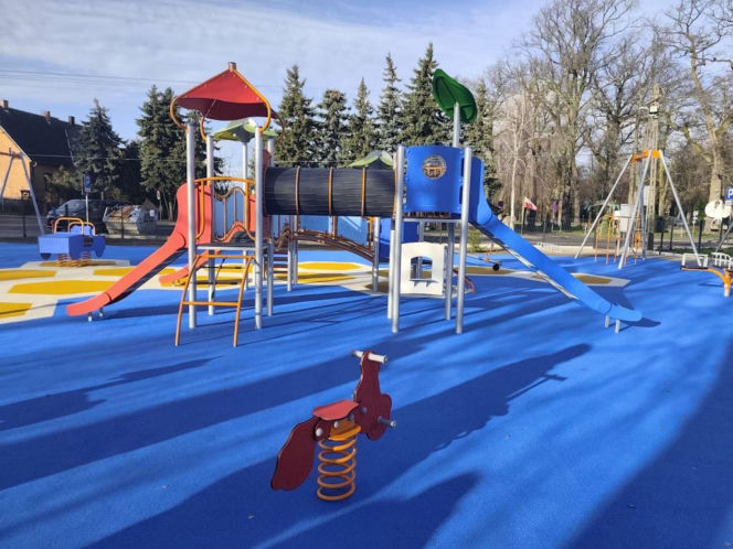 Nowy plac zabaw w Wilkowicach