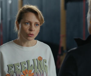 Barwy szczęścia, odcinek 3318. Dorota Kujawiak (Karina Seweryn), Justyna (Sylwia Juszczak-Krawczyk)