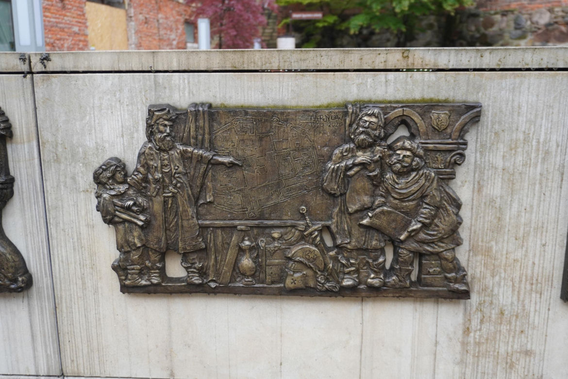 Ta wieża jest perłą renesansu na mapie Małopolski. Zachwycają się nią turyści i pasjonaci historii