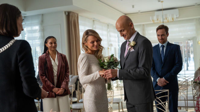 Na dobre i na złe odc. 988. Agata Woźnicka (Emilia Komarnicka), Rafał Konica (Robert Koszucki)