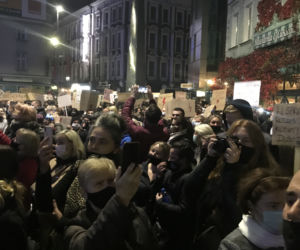 Strajk kobiet w Sosnowcu. Tłumy na ulicach! Wsparcie karetek, medyków i taksówkarzy