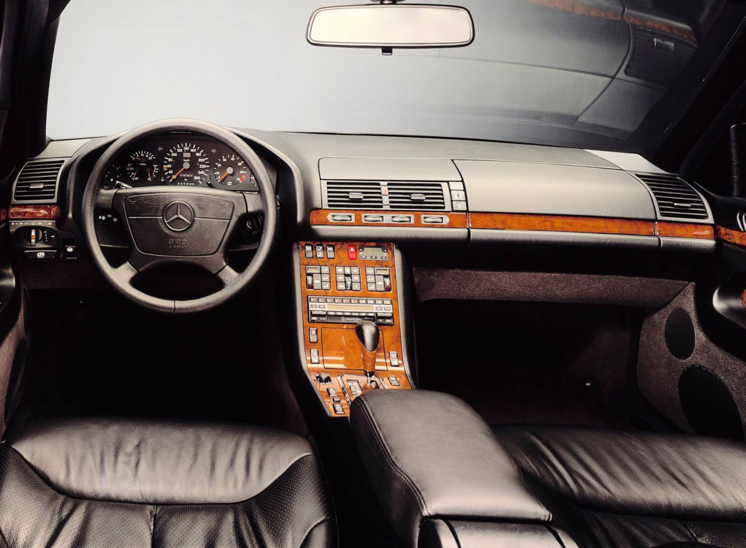 Mercedes-Benz 600 SEL (W140)