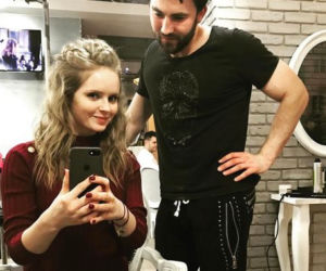 Olga Kalicka u fryzjera