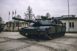 Nowe czołgi Abrams w Polsce. Dostawa M1A2 SEPv3 i M88A2