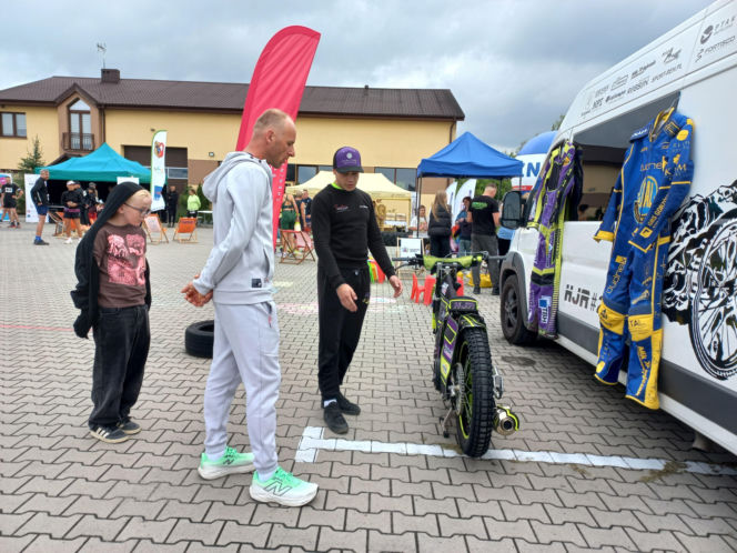 Trwa Ultramaraton Wsparcia i piknik rodzinny w Lesznie