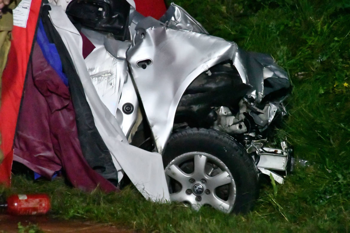 Koszmarny wypadek na DK3. Auto odbijało się od TIR-ów jak resorak. Kierowca zmasakrowany