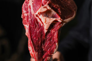 Skażona wołowina z Urugwaju w Polsce. Groźne hormony