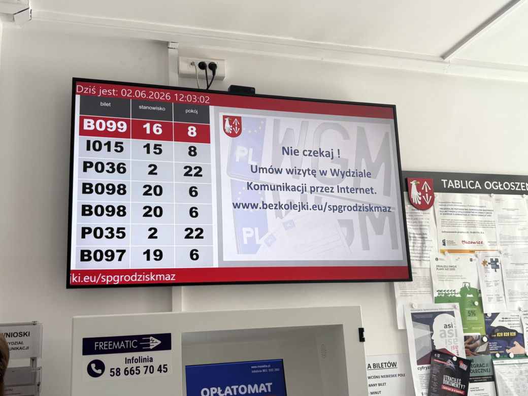 Aż 6 godzin w kolejce do urzędu w Grodzisku Mazowieckim: "Nie mamy szans się dostać". Będą zmiany