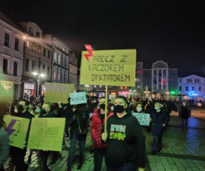 Ostrów przeciw wyrokowi TK