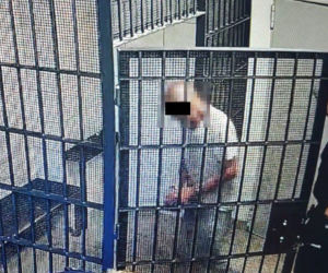Policjanci zaatakowani maczetą, nożem i siekierą. 75-latek zatrzymany