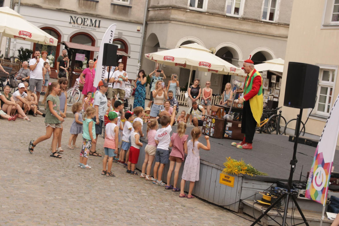 Olsztyński Festiwal Teatrów Ulicznych 2023. Tak bawili się mieszkańcy [ZDJĘCIA]