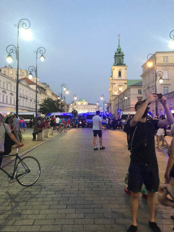 Protest na Krakowskim Przedmieściu