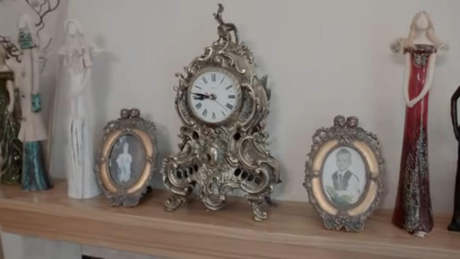 Nietypowe rzeczy w domu Czarnek. Zajrzeliśmy do środka, a tam...! Stylowe pamiątki po biskupie