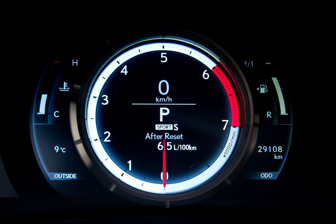 Lexus RC 300h F Sport