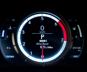Lexus RC 300h F Sport