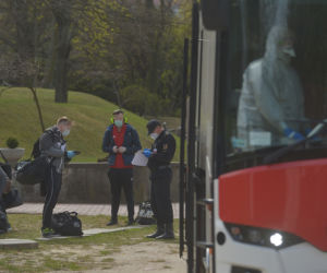 Podchorąży opuszczają szkołę