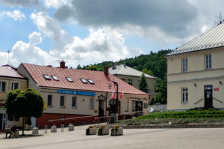 To jedno z najpiękniejszych miast w woj.świętokrzyskim. I luksusowa rezydencja dla królewskich żon