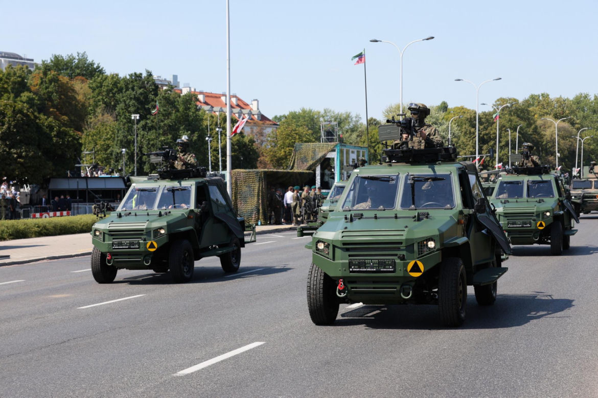 Defilada wojskowa 15 sierpnia w Warszawie