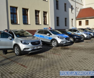 Nowe radiowozy wrocławskiej policji