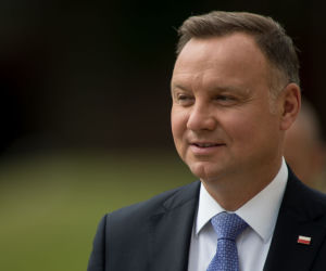 W Sylwestra chcemy się bawić z Trzaskowskim i Dudą