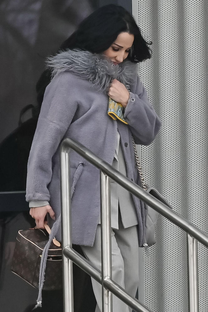 Justyna Steczkowska boso na śniegu