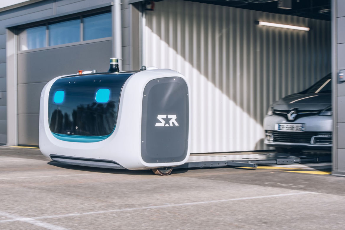 Robot parkingowy Stanley Robotics
