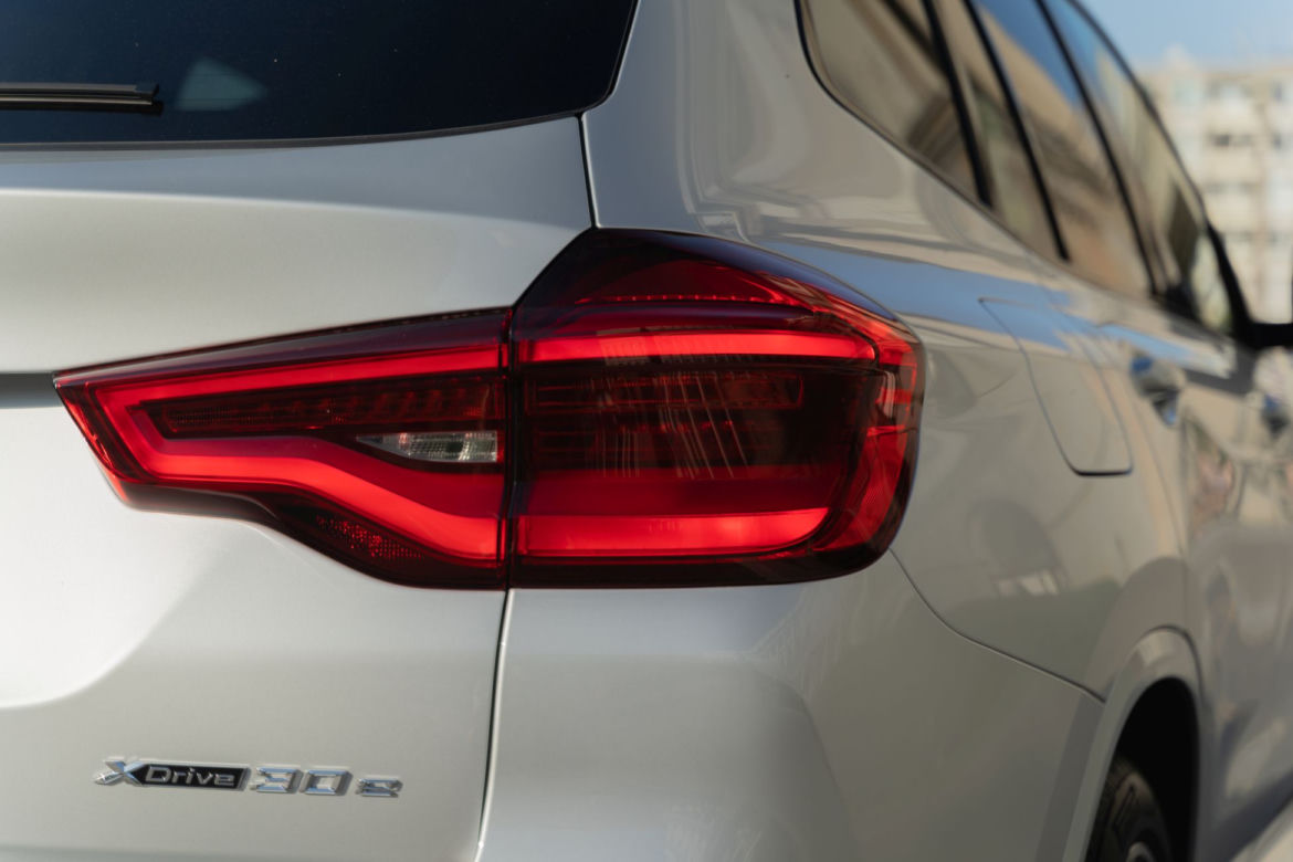 (2020) BMW X3 xDrive30e