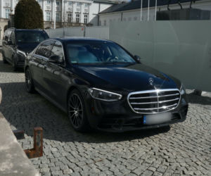 Robert Lewandowski w nowym Mercedesie Klasy S