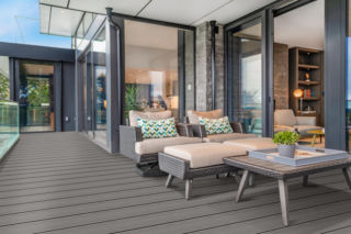 Deska kompozytowa na taras – hit czy kosztowny błąd? Sprawdź zalety, wady i ceny 2026