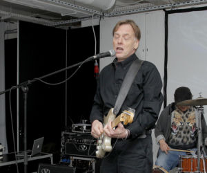 Tomasz Lipiński kiedyś i dziś. Tak przez lata zmieniał się lider legendarnej Brygady Kryzys