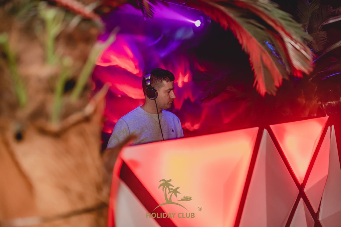 Szczecinianie w Holiday-Club. Zobacz, jak się bawią mieszkańcy! 