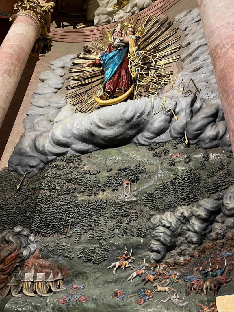 Ołtarz w Sanktuarium, Svaty Hostyn