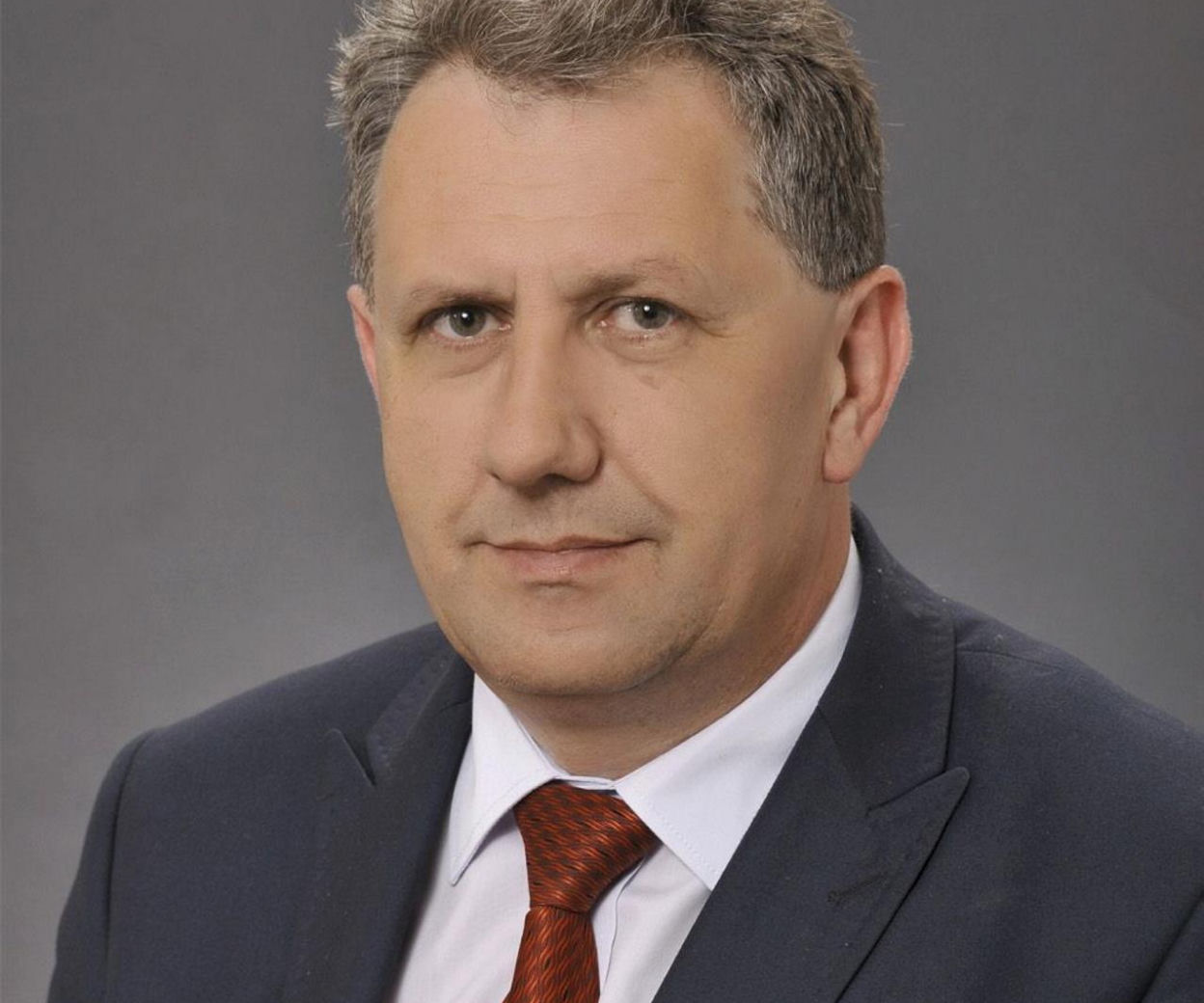 Poseł PiS w opałach. Ściga go prokuratura! W tle budowa strzelnicy i wielkie pieniąd…