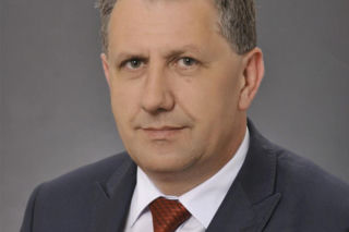 Poseł PiS w opałach. Ściga go prokuratura! W tle budowa strzelnicy i wielkie pieniądze