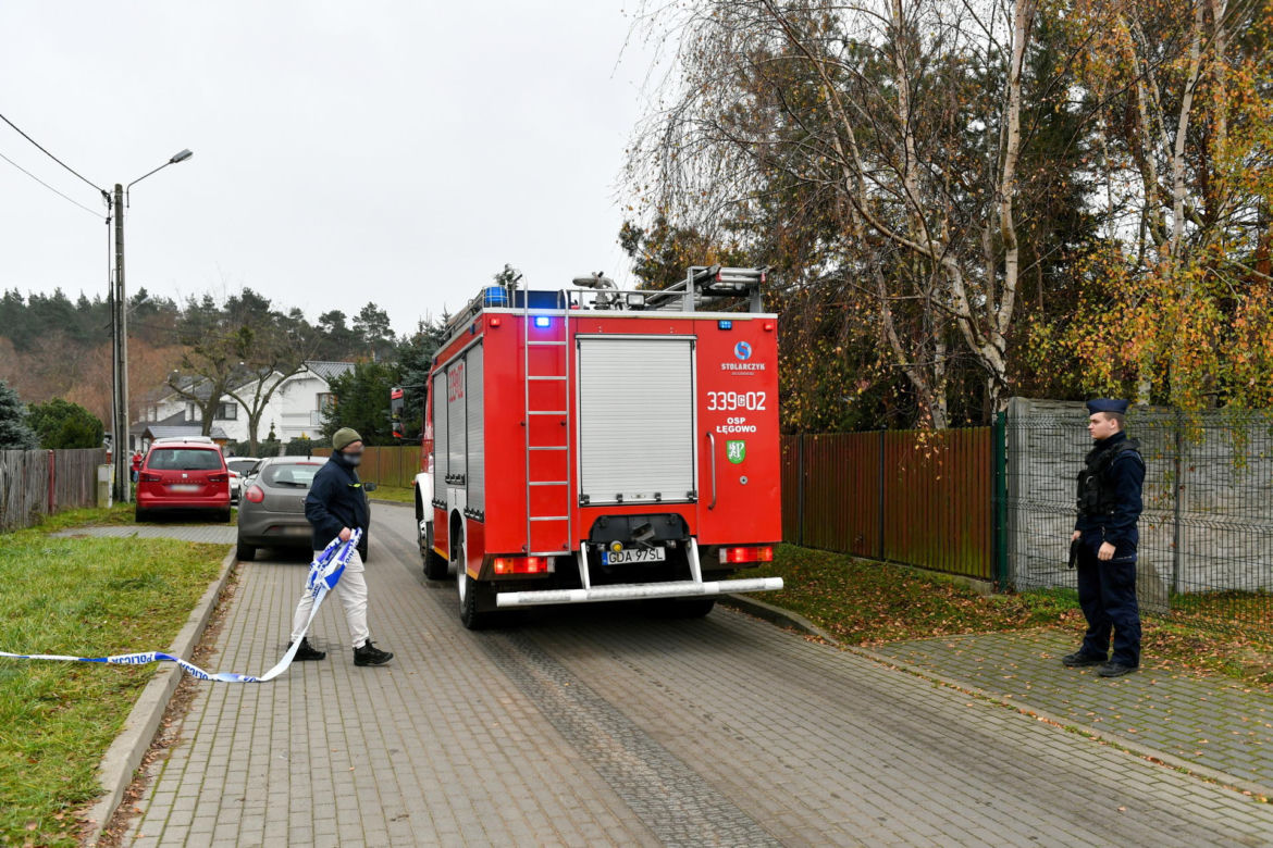 Strzelanina w Straszynie. Jedna osoba nie żyje. Policjant ranny