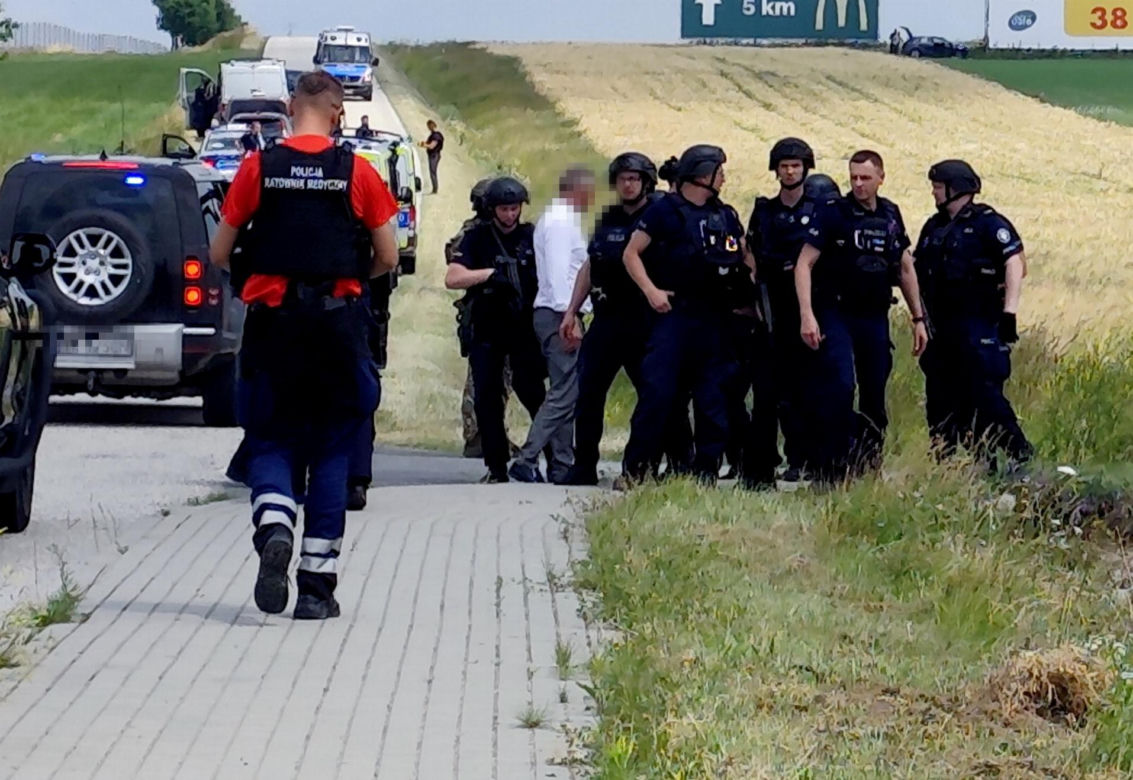 Zatrzymanie Dariusza R. po zbrodni w Mierzawie